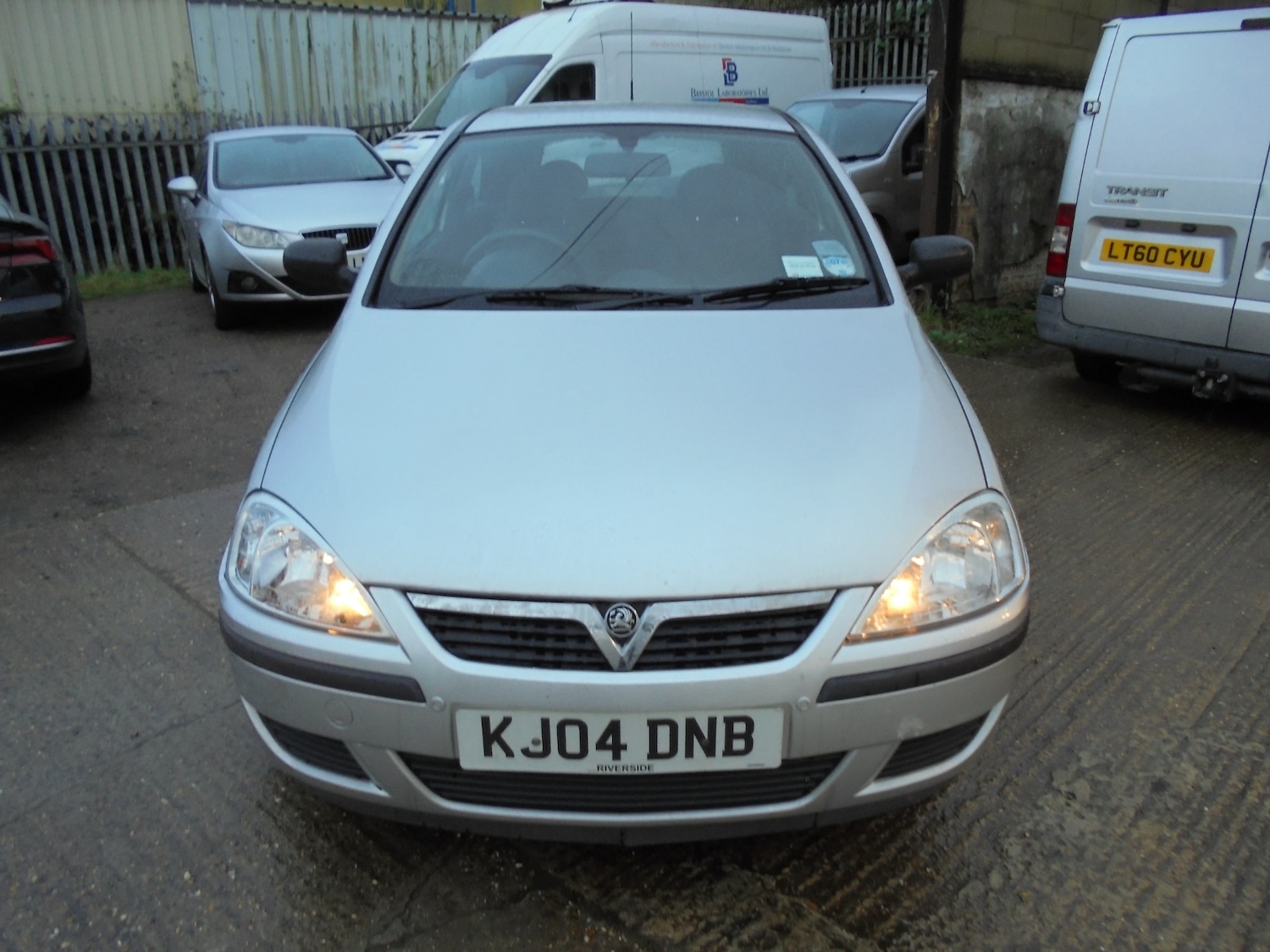 Used Vauxhall Corsa 2004 for sale - 77285573: Photo 11