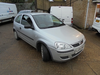 Used Vauxhall Corsa 2004 for sale - 77285573: Photo