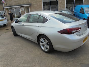 Used Vauxhall Insignia 2019 for sale - 79648970: Photo