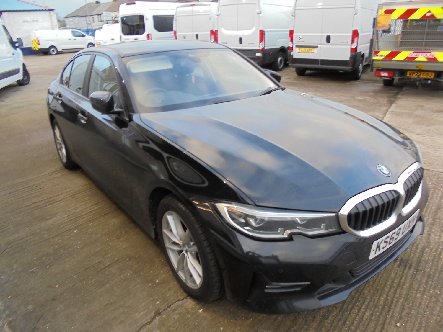 Used BMW 3 Series 2019 for sale - 76738015: Photo 1