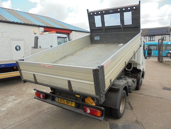 Used Nissan Cabstar 2015 for sale - 75355800: Photo