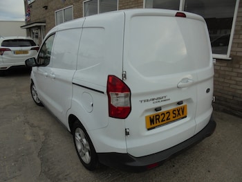 Used Ford Transit Courier 2022 for sale - 76221637: Photo