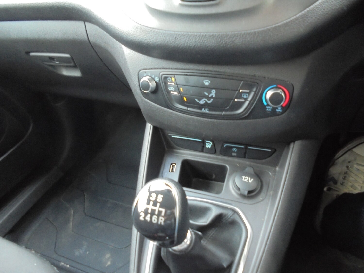 Used Ford Transit Courier 2022 for sale - 76221637: Photo 9