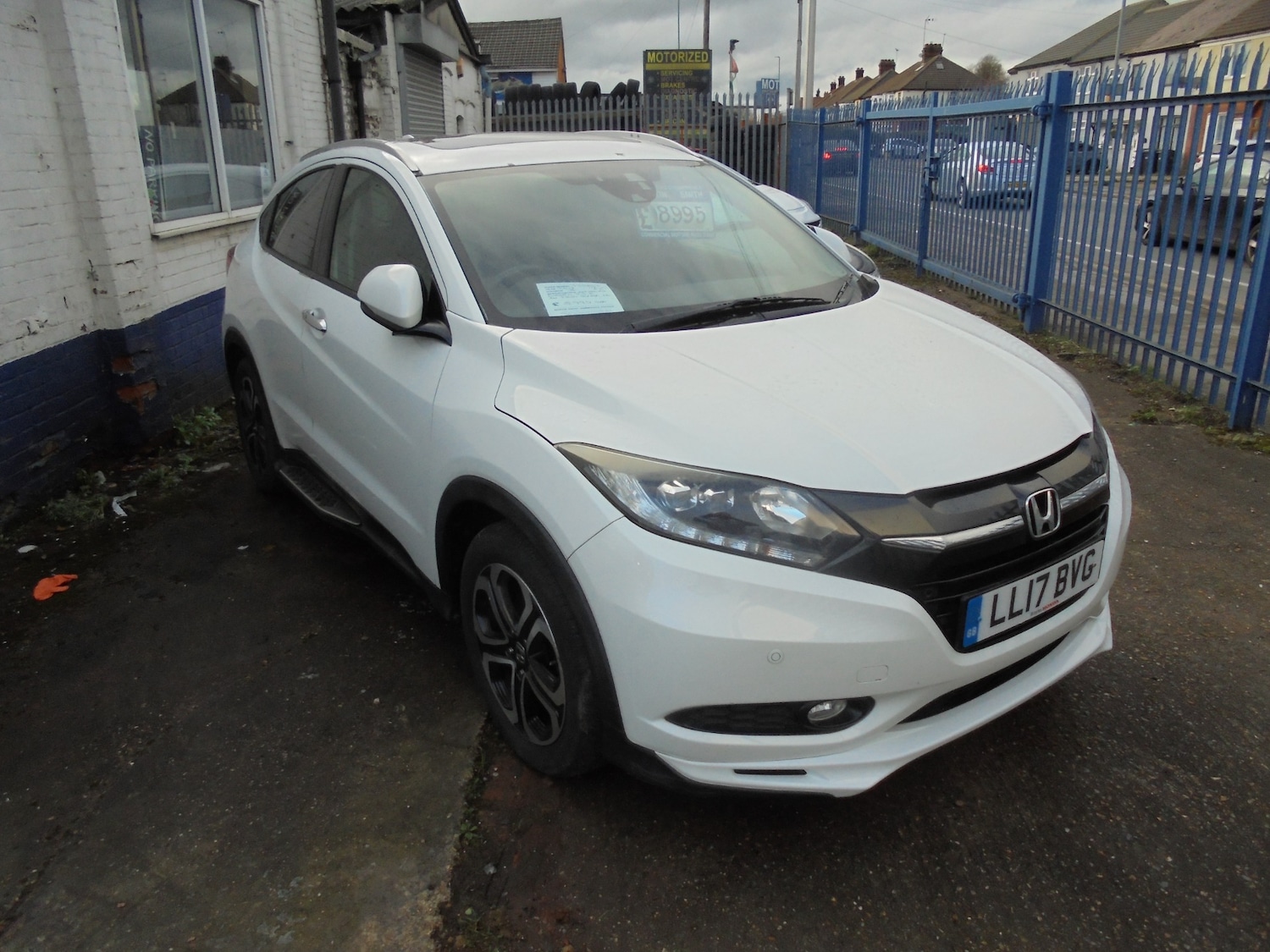 Used Honda HR-V 2017 for sale - 77691102: Photo 1