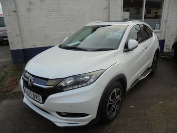 Used Honda HR-V 2017 for sale - 77691102: Photo