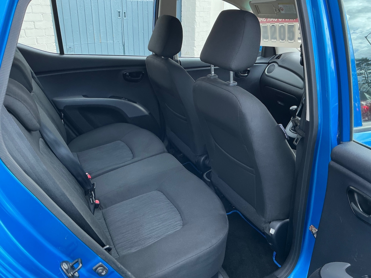 Used Hyundai i10 2011 for sale - 76477032: Photo 7