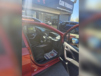 Used Peugeot 2008 2016 for sale - 78379557: Photo