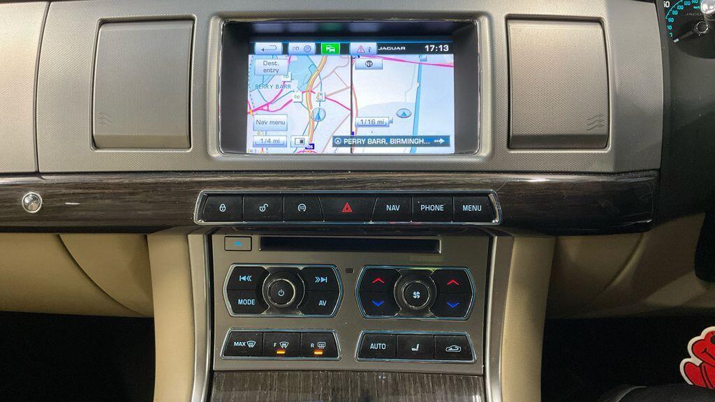 Used Jaguar XF 2015 for sale - 77641909: Photo 11