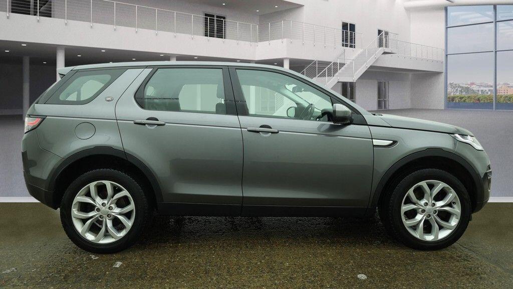Used Land Rover Discovery Sport 2015 for sale - 77482322: Photo 6