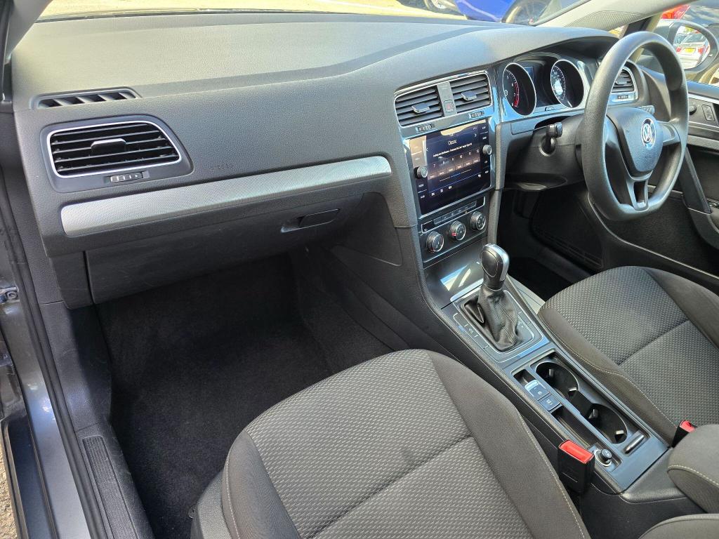 Used Volkswagen Golf 2017 for sale - 75825495: Photo 17