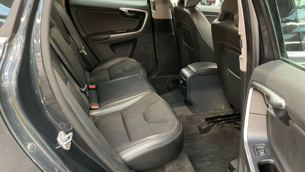 Used Volvo XC60 2015 for sale - 77336404: Photo 7