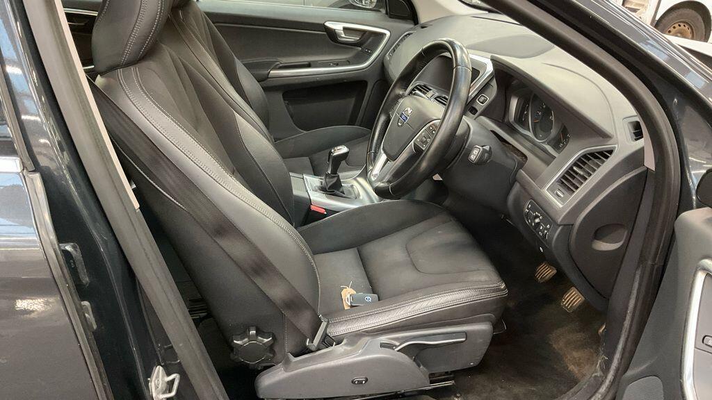 Used Volvo XC60 2015 for sale - 77336404: Photo 8