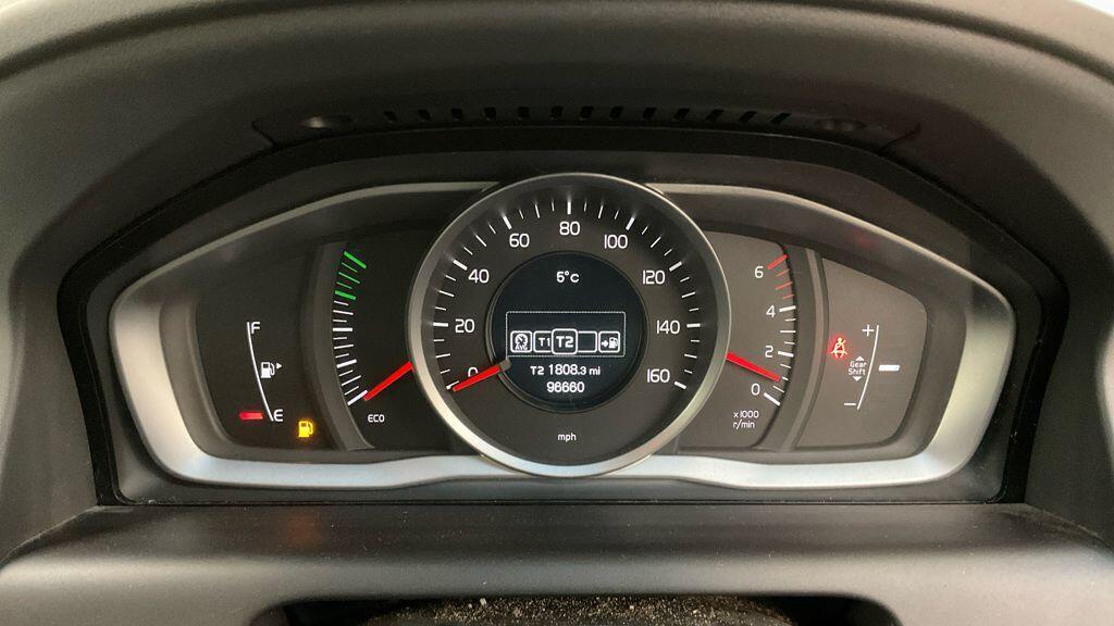 Used Volvo XC60 2015 for sale - 77336404: Photo 9