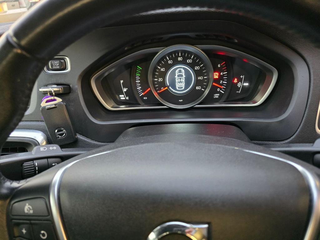 Used Volvo V40 2016 for sale - 77211614: Photo 18