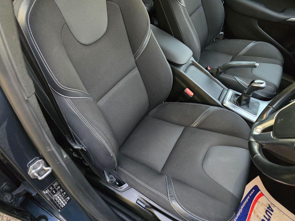 Used Volvo V40 2016 for sale - 77211614: Photo 20