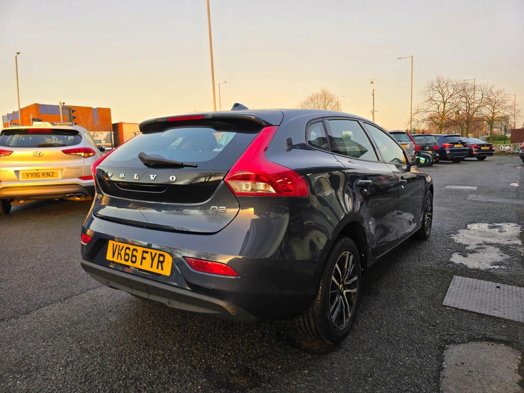 Used Volvo V40 2016 for sale - 77211614: Photo 3