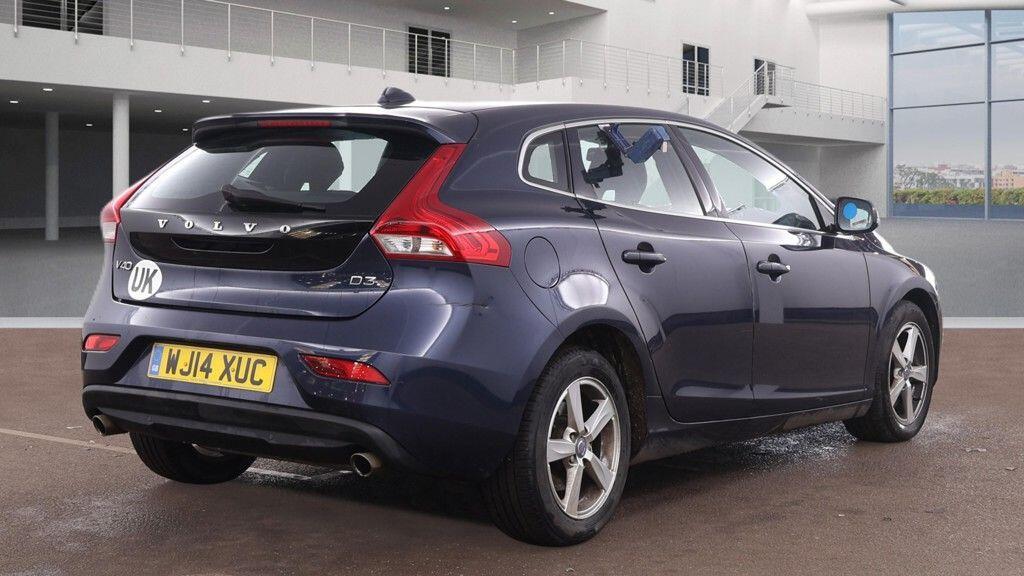 Used Volvo V40 2014 for sale - 77715313: Photo 2