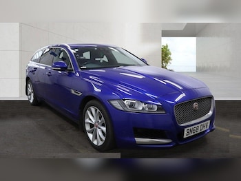 Used Jaguar XF 2018 for sale - 78167831: Photo