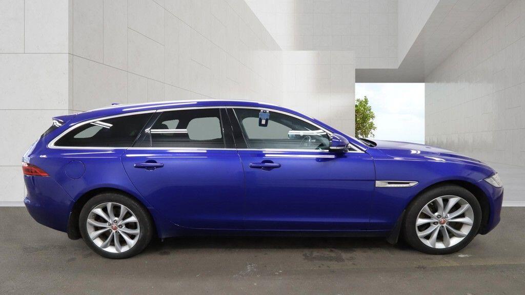 Used Jaguar XF 2018 for sale - 78167831: Photo 5