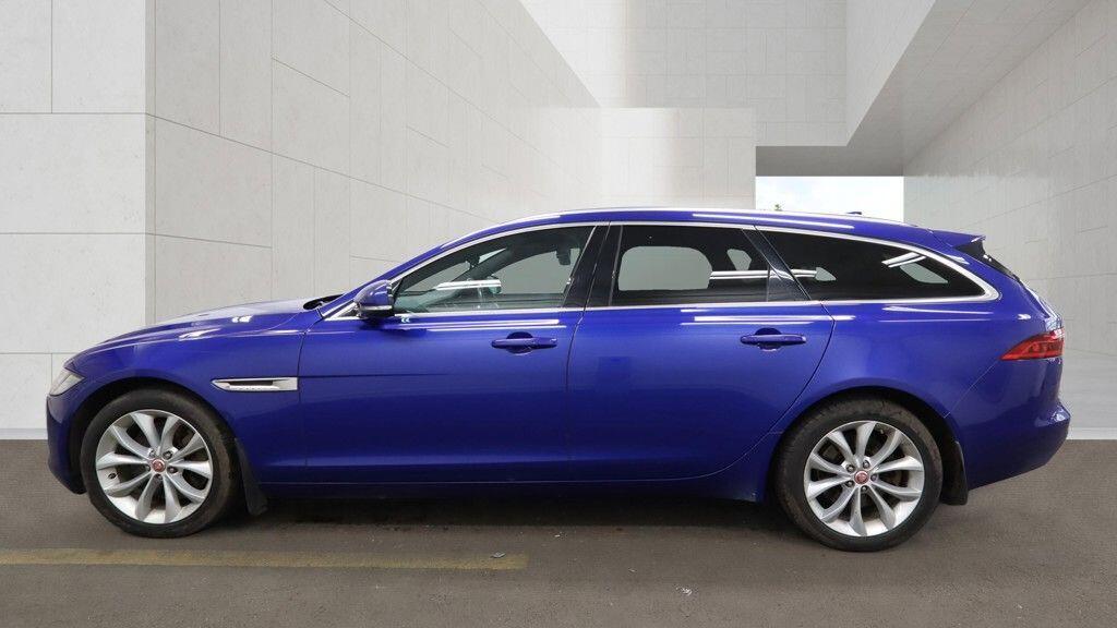 Used Jaguar XF 2018 for sale - 78167831: Photo 6