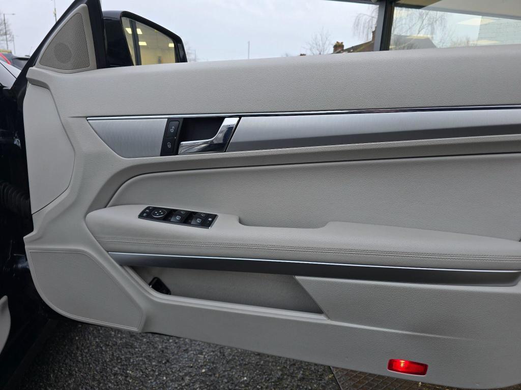 Used Mercedes-Benz E Class 2012 for sale - 77211625: Photo 13