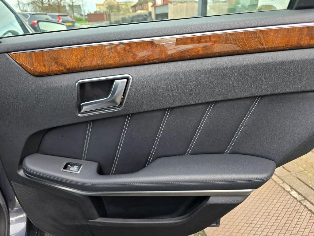 Used Mercedes-Benz E Class 2014 for sale - 77220619: Photo 21
