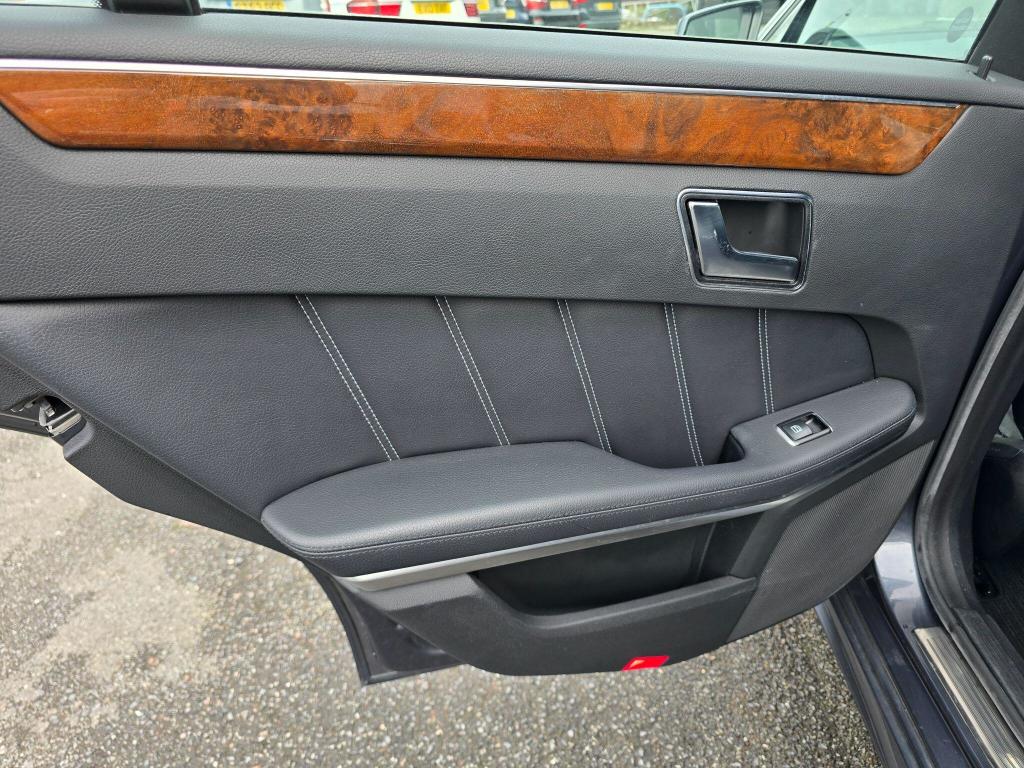 Used Mercedes-Benz E Class 2014 for sale - 77220619: Photo 23