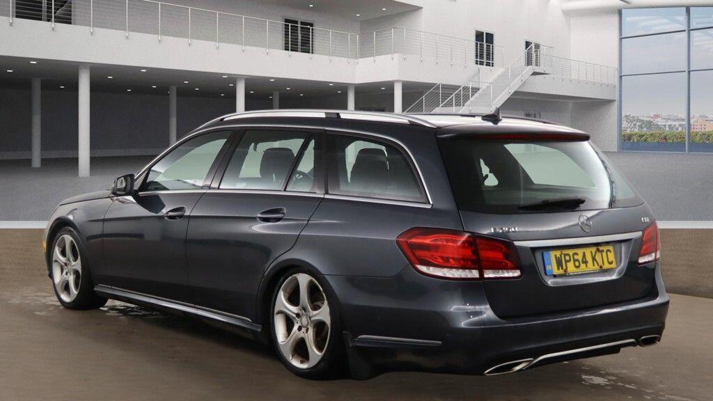 Used Mercedes-Benz E Class 2014 for sale - 77220619: Photo 4