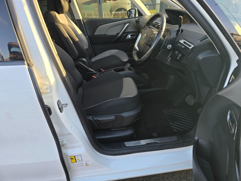 Used Citroen Grand C4 Picasso 2018 for sale - 77896188: Photo 9