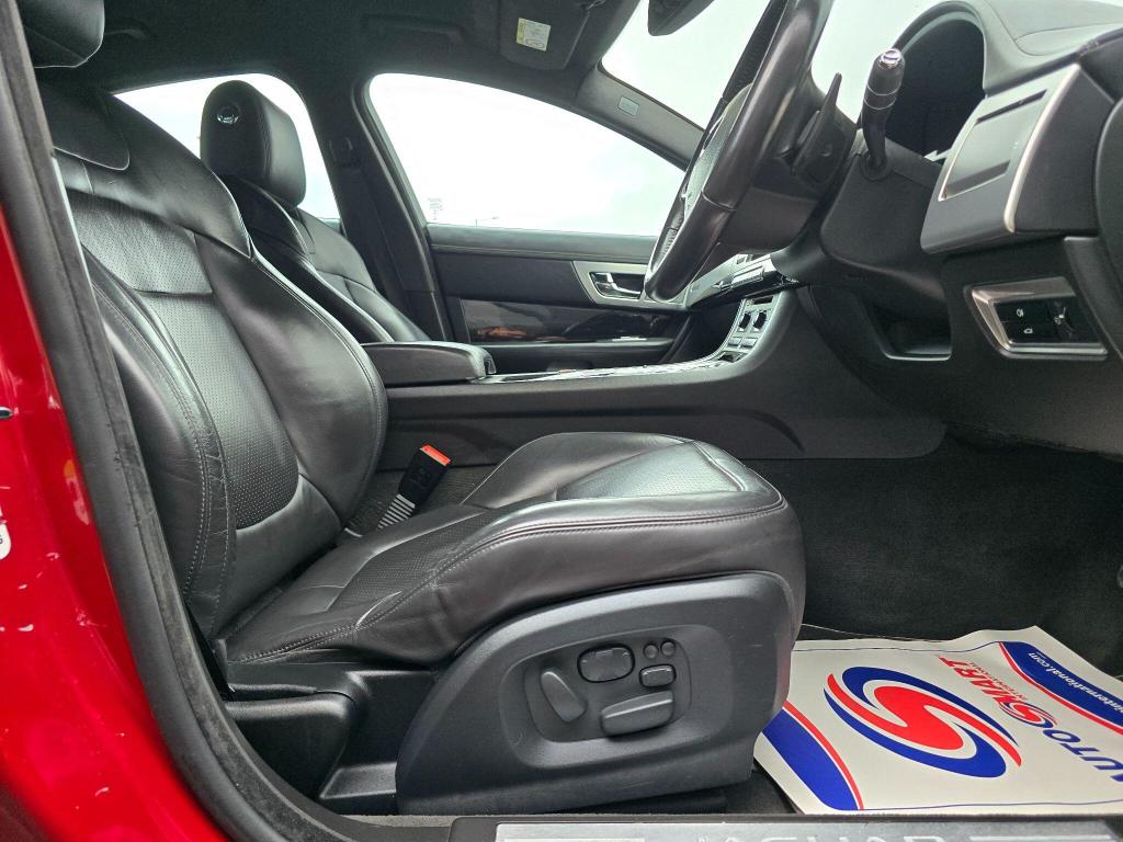 Used Jaguar XF 2014 for sale - 76453736: Photo 24