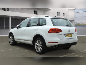Used Volkswagen Touareg 2012 for sale - 77676110: Photo