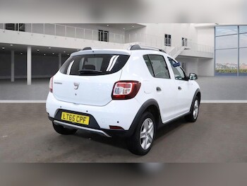 Used Dacia Sandero Stepway 2015 for sale - 75825476: Photo