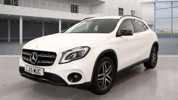 Used Mercedes-Benz GLA 2019 for sale - 76177144: Photo 2