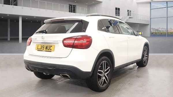 Used Mercedes-Benz GLA 2019 for sale - 76177144: Photo 4
