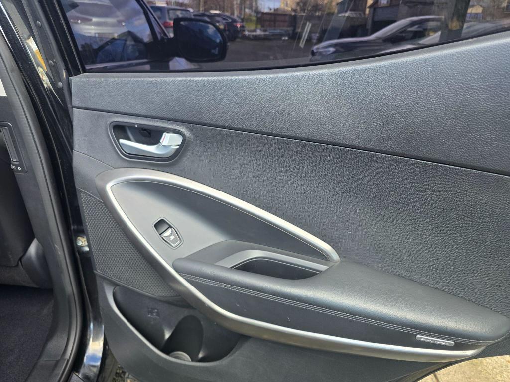 Used Hyundai Santa Fe 2015 for sale - 75825484: Photo 16