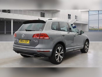 Used Volkswagen Touareg 2015 for sale - 75895787: Photo