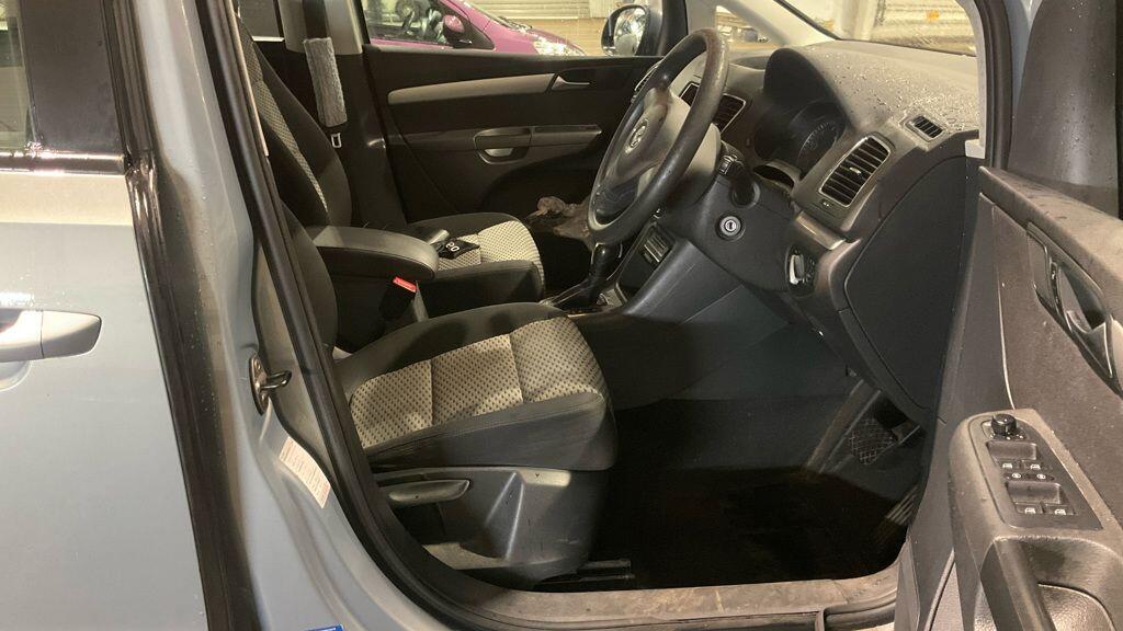 Used Volkswagen Sharan 2013 for sale - 76352320: Photo 9