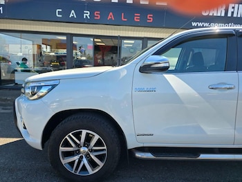 Used Toyota Hilux 2017 for sale - 78381978: Photo