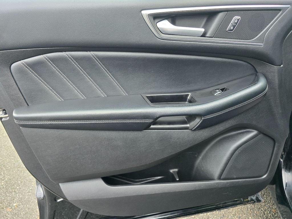 Used Ford Edge 2017 for sale - 76877725: Photo 33