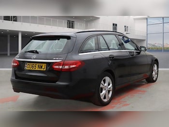 Used Mercedes-Benz C-Class 2015 for sale - 75952644: Photo