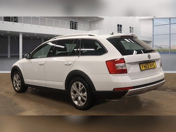 Used Skoda Octavia 2019 for sale - 77715318: Photo