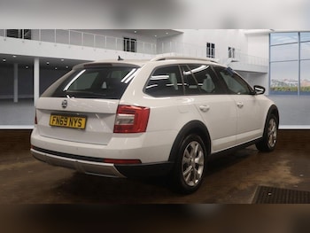 Used Skoda Octavia 2019 for sale - 77715318: Photo