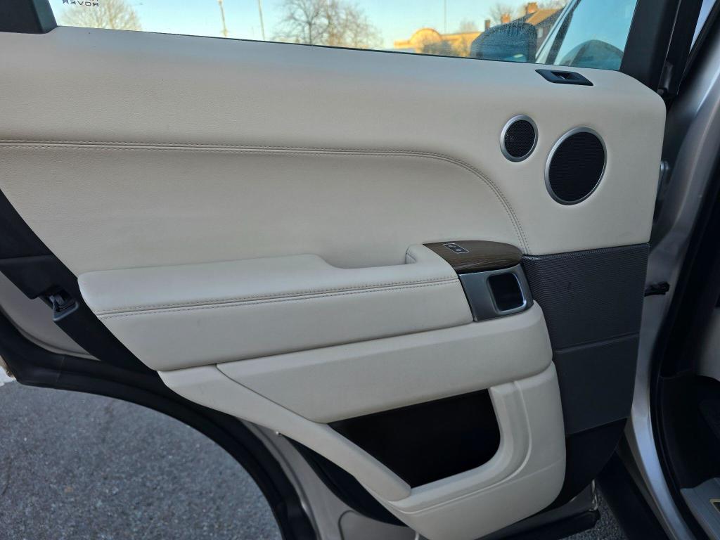 Used Land Rover Range Rover Sport 2015 for sale - 76877718: Photo 13