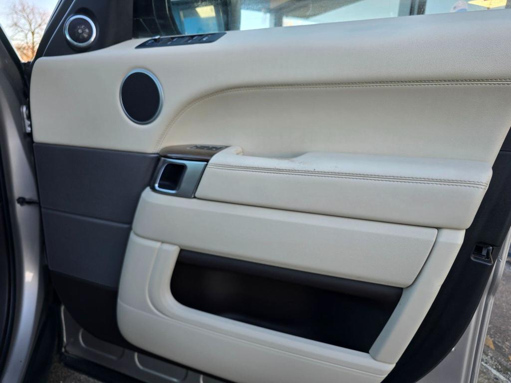 Used Land Rover Range Rover Sport 2015 for sale - 76877718: Photo 18