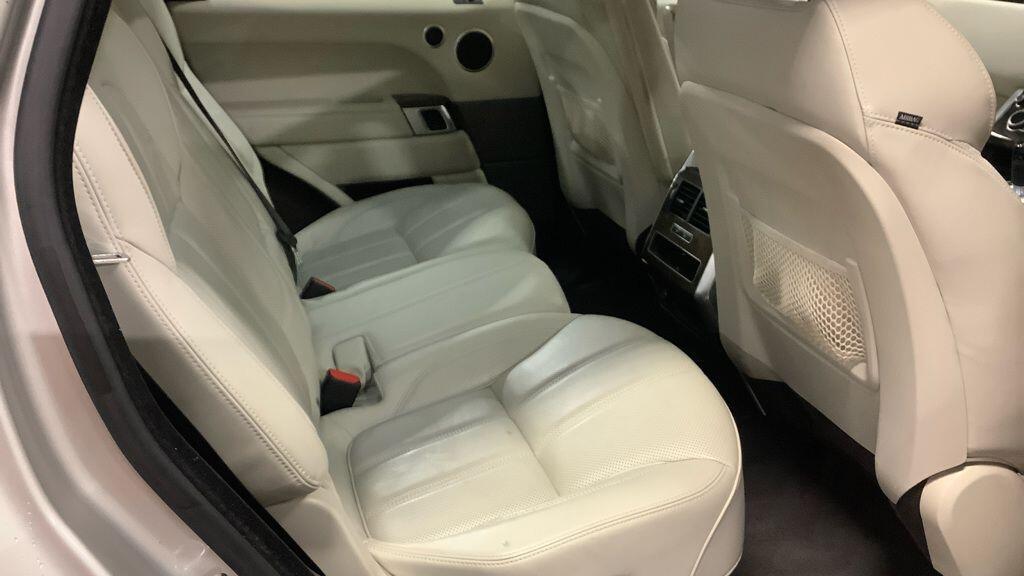 Used Land Rover Range Rover Sport 2015 for sale - 76877718: Photo 8