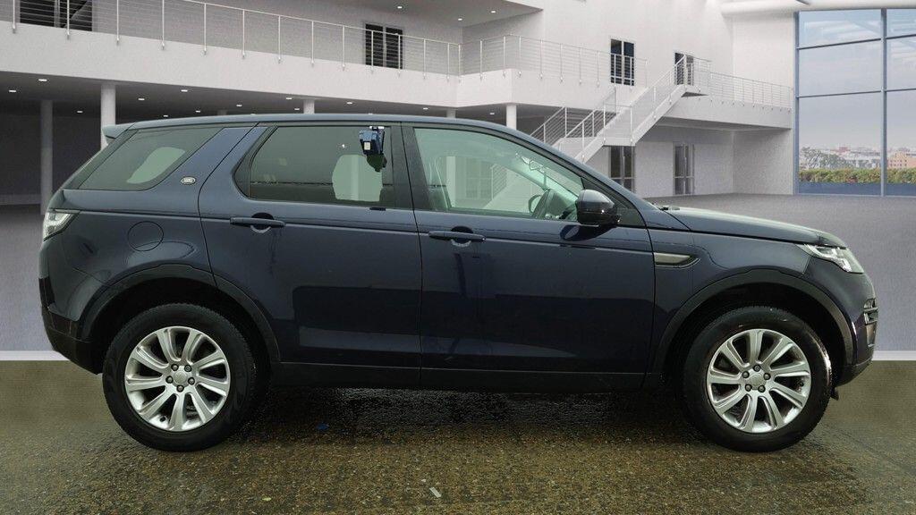 Used Land Rover Discovery Sport 2015 for sale - 77805344: Photo 5