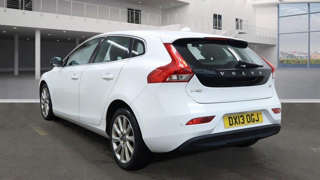 Used Volvo V40 2013 for sale - 77983940: Photo 3
