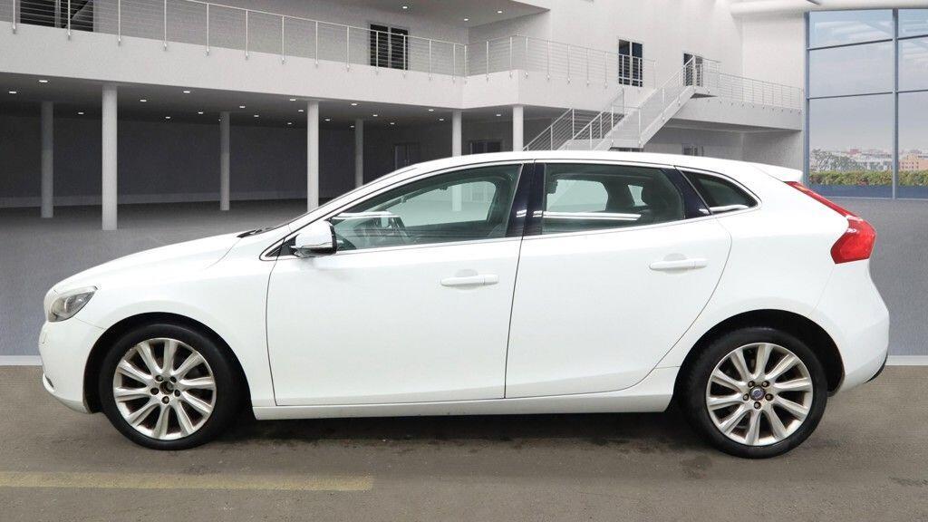 Used Volvo V40 2013 for sale - 77983940: Photo 6