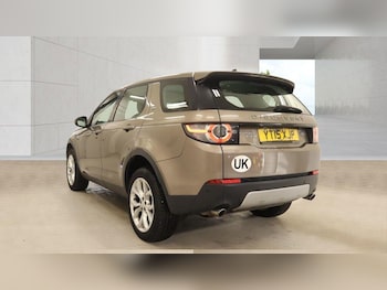 Used Land Rover Discovery Sport 2015 for sale - 78267059: Photo