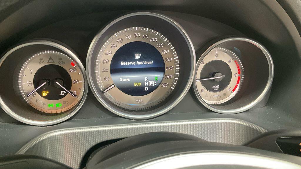 Used Mercedes-Benz E Class 2013 for sale - 77983938: Photo 10